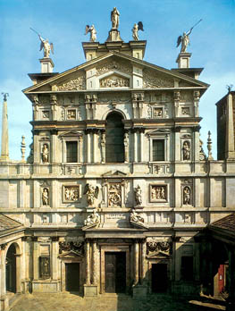 La splendida facciata rinascimentale del Santuario di Santa Maria dei Miracoli a Milano.
